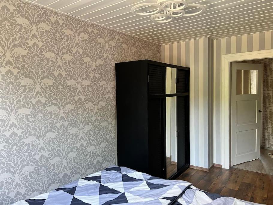 Schoenes City-Apartment Im Zentrum Mit Balkon Hof  Eksteriør bilde