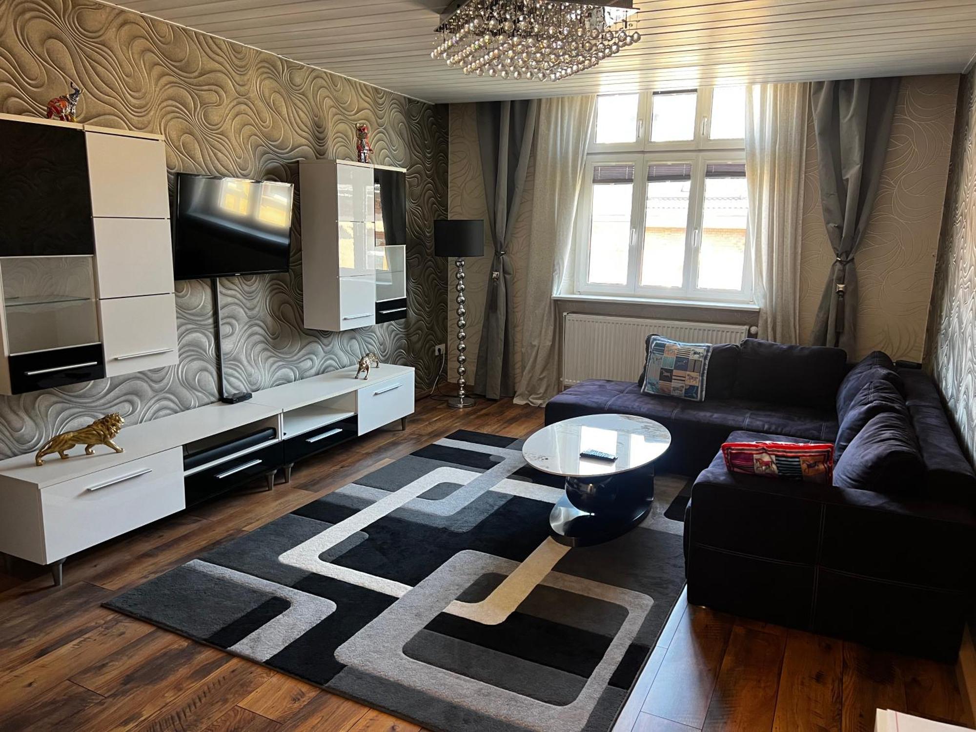 Schoenes City-Apartment Im Zentrum Mit Balkon Hof  Eksteriør bilde